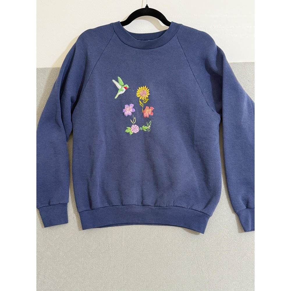 Vtg womens Navy Blue Embroidered Hummingbird Floral Sweatshirt M cotage boho 90s